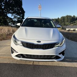 2019 KIA Optima