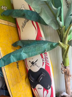 Naish Hawaii Mistral 8’5” Windsurfing Board