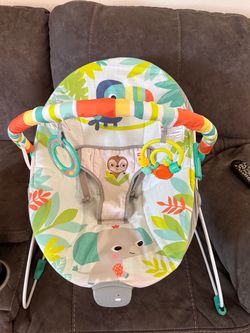 Baby bouncer