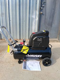 Husky 8 gallon 150 Psi Air Compressor