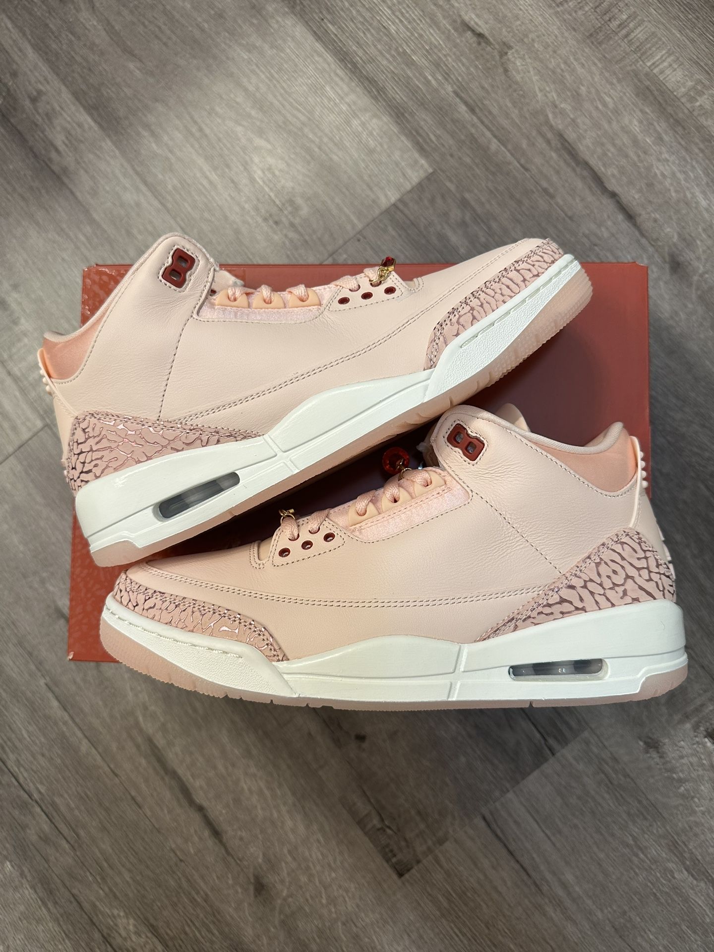 AIR JORDAN 3 - VALENTINES DAY SIZE 11 W