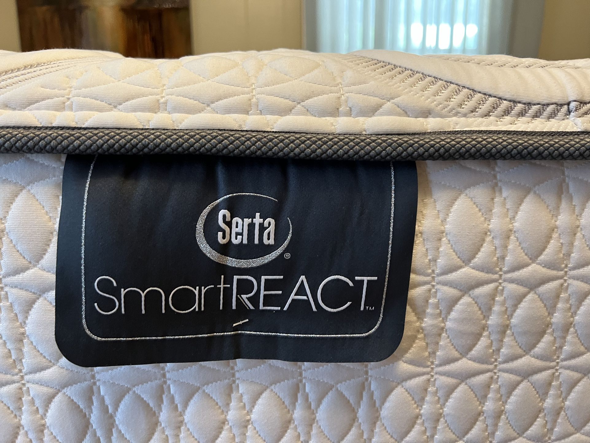 Serta  smart react king mattress Semi Firm 