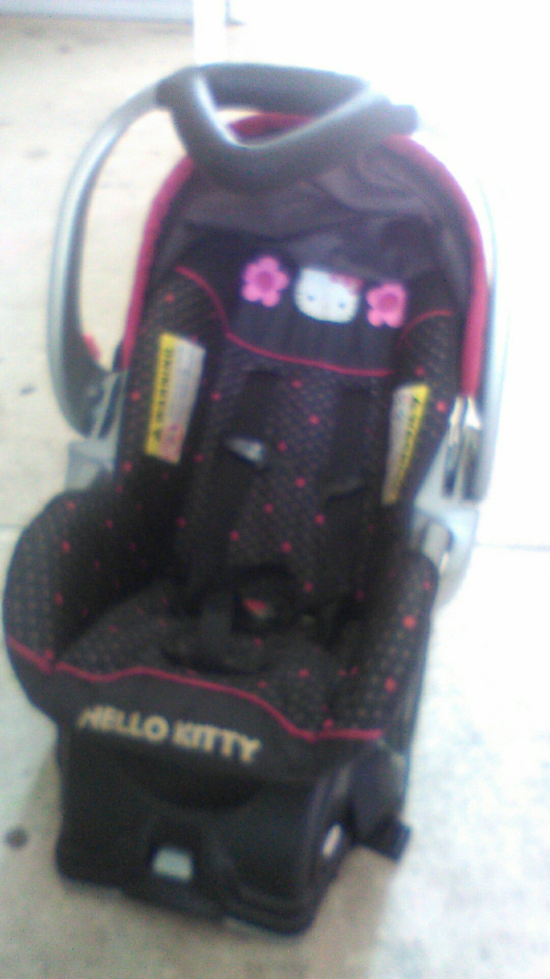 Hello Kitty car seat