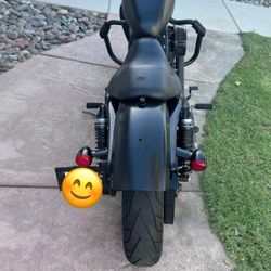 2017 Harley Davidson Sportster Iron 883