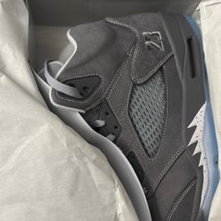 RETRO 5 WOLF GREY SIZE 14 $300