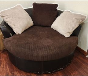 Large Round Swivel Cuddle Chair with Cushions