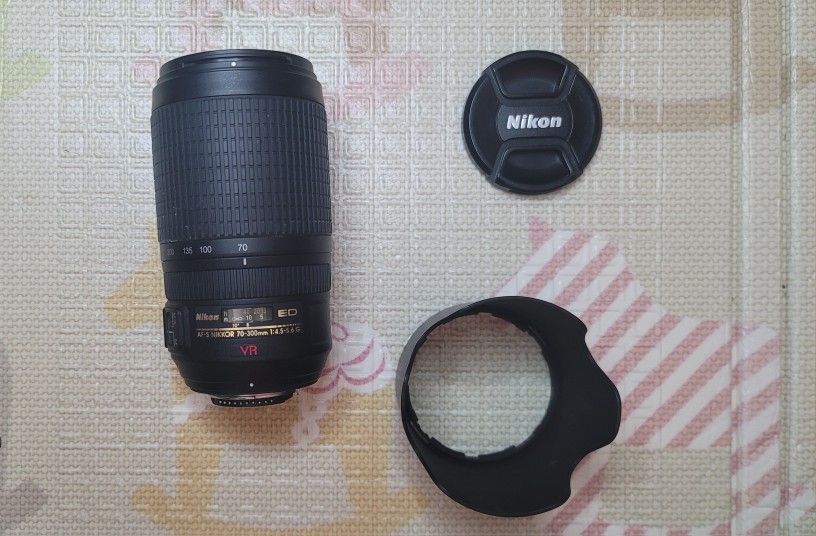 AF-S Nikkor 70-300mm F4.5-5.6 VR G ED Lens