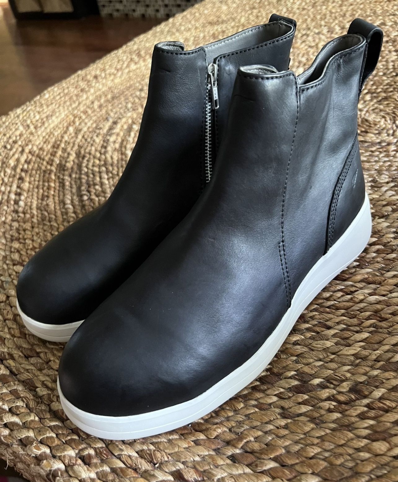 Red Wing Women’s Safety Toe Boots