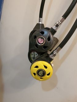 Scuba Regulator , with Octopus, Gauge