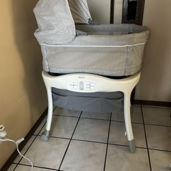 Graco bassinet 