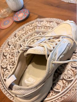Nike Gamma Force Sneakers – Women’s Size 8.5