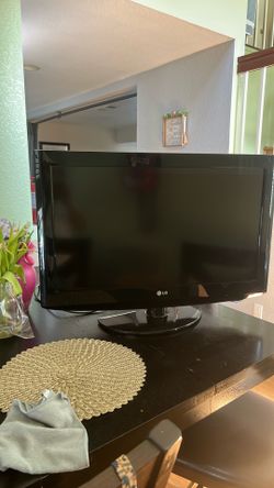 For sale 28” LG TV $50