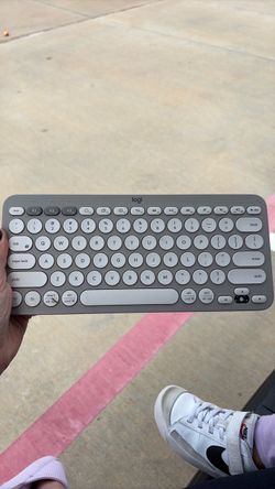 Keyboard Bluetooth
