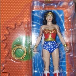 McFarlane DC Batman 66 Tv Series Linda Carter Wonder Woman 