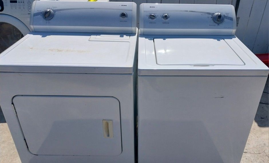 Kenmore 400 Series Washer And Gas Dryer Set (Delivery)