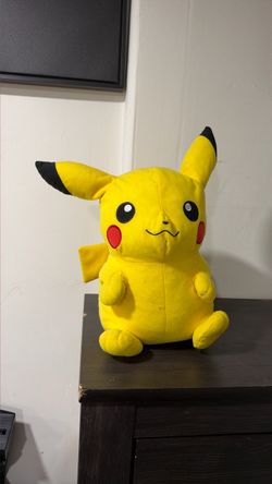 Pikachu Pokémon Plush Stuffed Toy