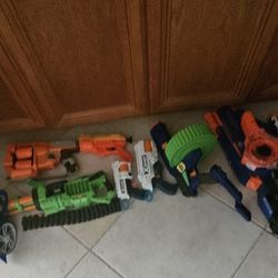 Lot Of Nerf Guns 