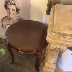 Real Wood Round Table 