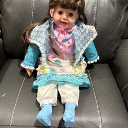 Vintage Kinnex Doll Aria Girl With Tags Original Clothes 