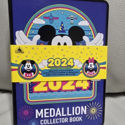 NWT Disney Park 2024 Collectible Medallion Coin Holder Book Binder Mickey Mouse