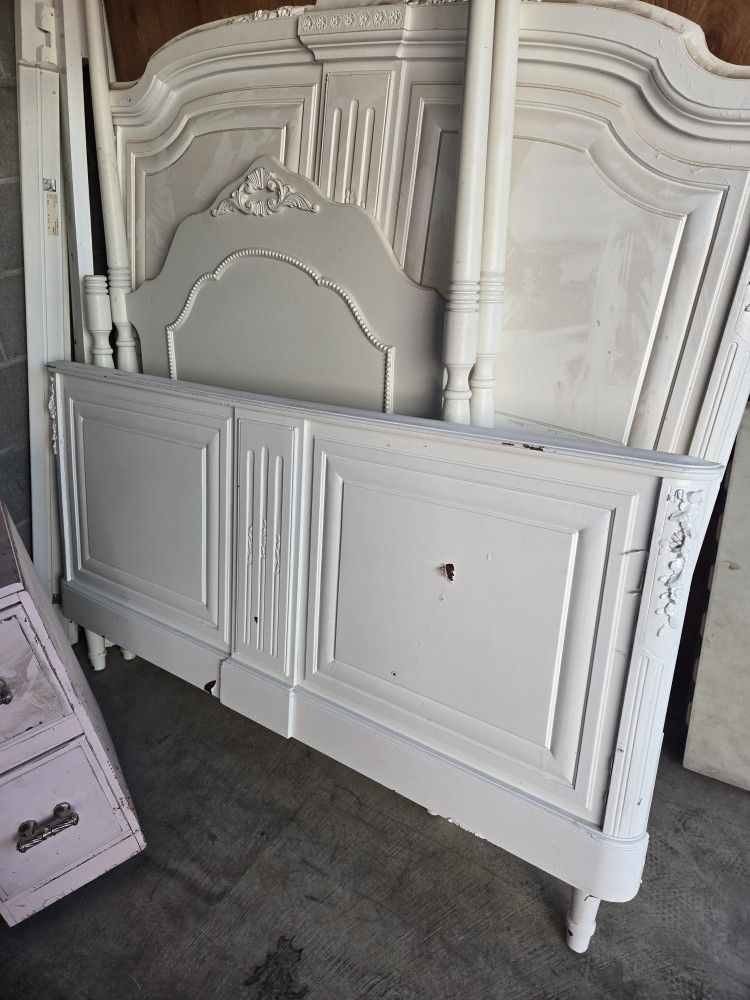 French Provincial Bedroom Set