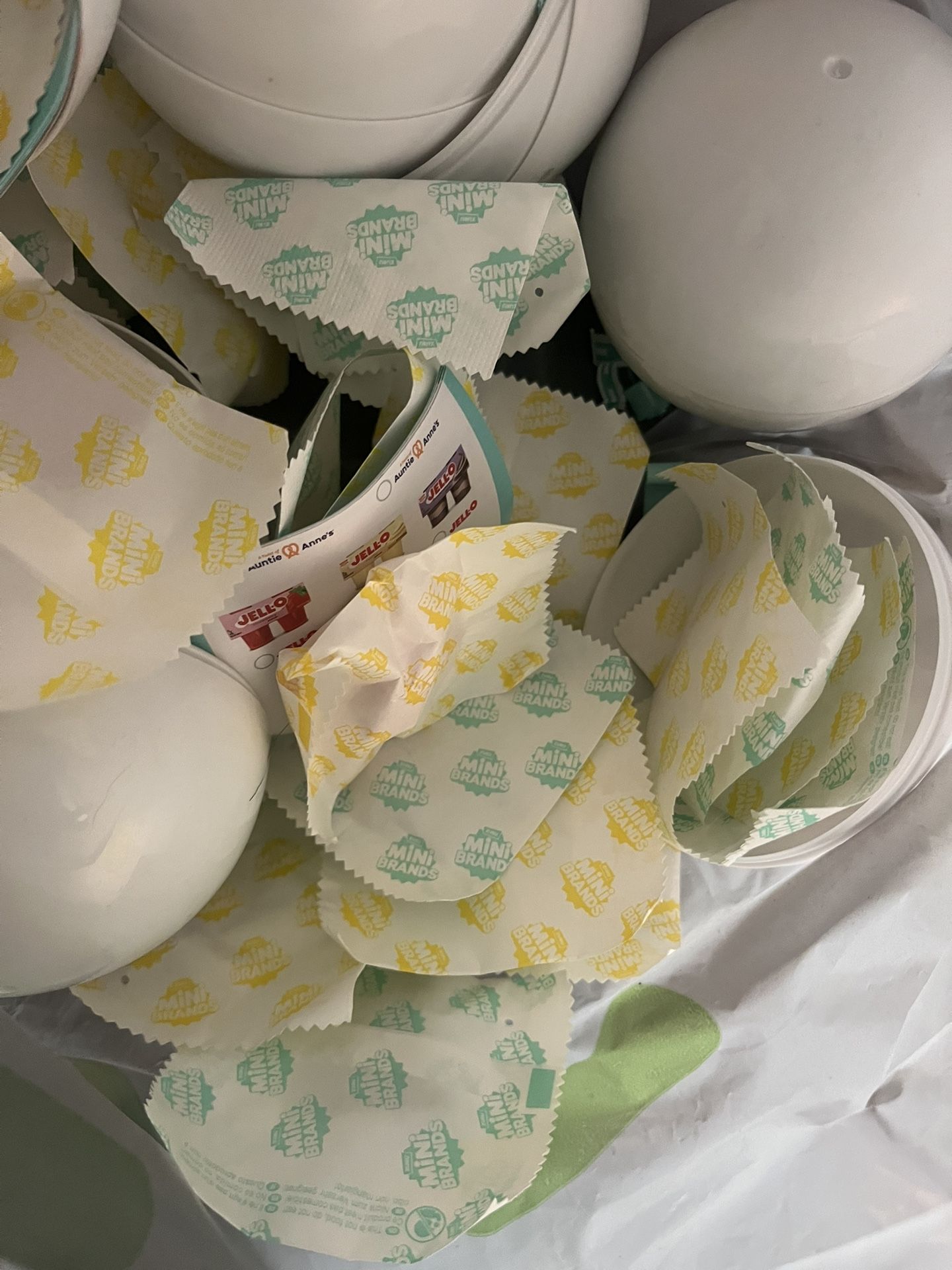 Free Mini brands fill the fridge