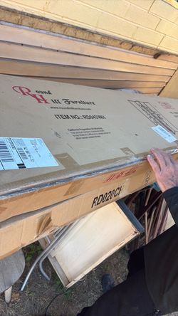 Round Hill Furniture Item RD043WH in Box