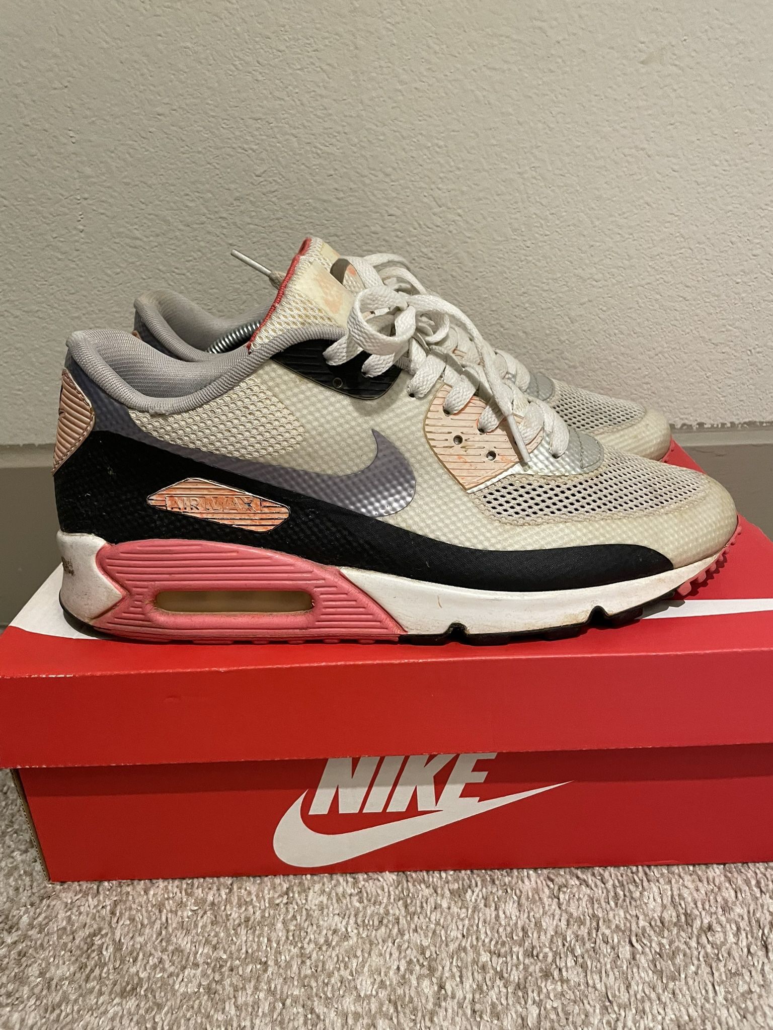 Nike Air Max 90 Hyperfuse Size 10.5