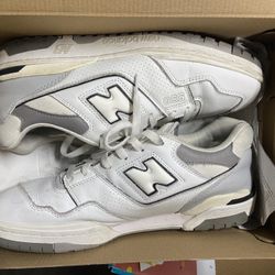 LOW PRICE MOVING- MENS NEW BALANCE 550 SNEAKERS 