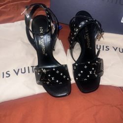Louis Vuitton Heels 36.5 $250