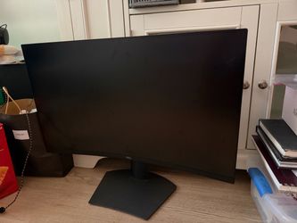 32” Gaming Monitor curved