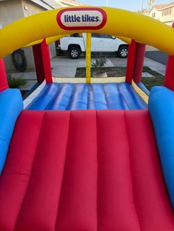 Little Tikes Inflatable Bounce House