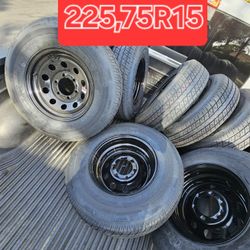 NEW TRAILER TIRE 6 LUGS,225/75R15
SALE TIRE AND WHEEL EACH FOR SALE TOGHETER,ESPECIAL FOR TRAILERS ONLY FOR ANY QUESTION TEXT ME PLEASE HABLO ESPAÑOL