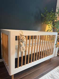 Baby crib