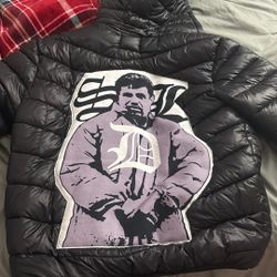 sdl puffer jacket  100$