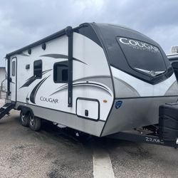 2022 Cougar Keystone