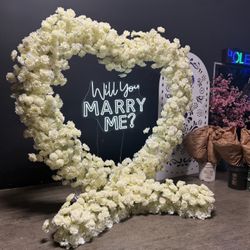 White Heart will You Marry Me led Sign 