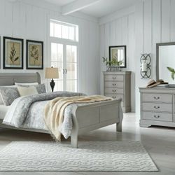 Kordasky - Gray - 5 Pc. - Dresser, Mirror, Chest, Queen Sleigh Bed
