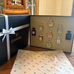 CHANEL 9-Piece Mini Fragrance Gift Set