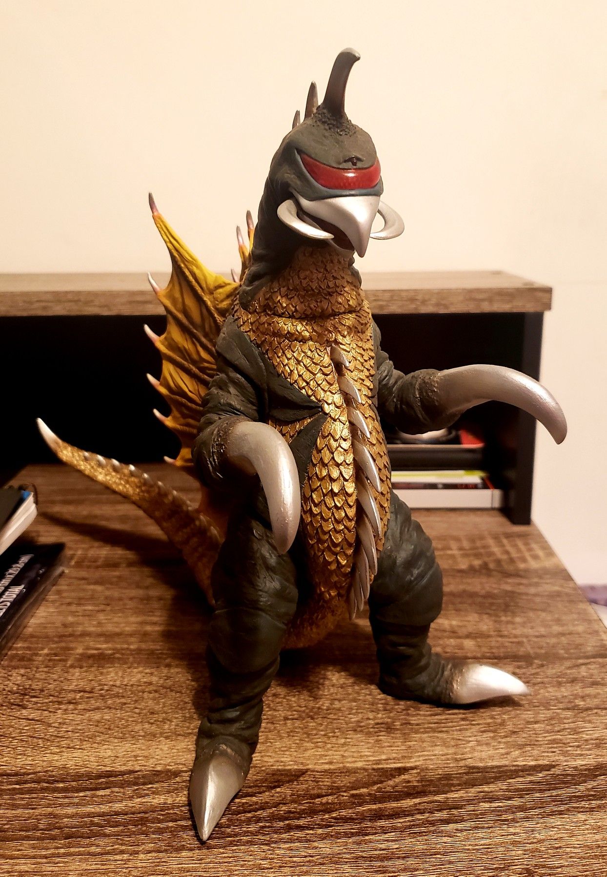 X-Plus 25cm Gigan (Godzilla)