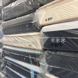 Name Brand Mattresses 