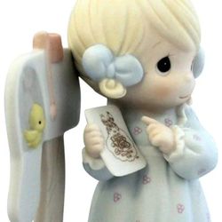 Precious Moments Figurine c0011 Sharing the Good News Together Collectors Club