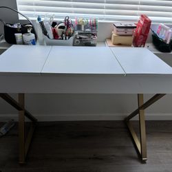 Desk/Vanity White Gold 47inch 