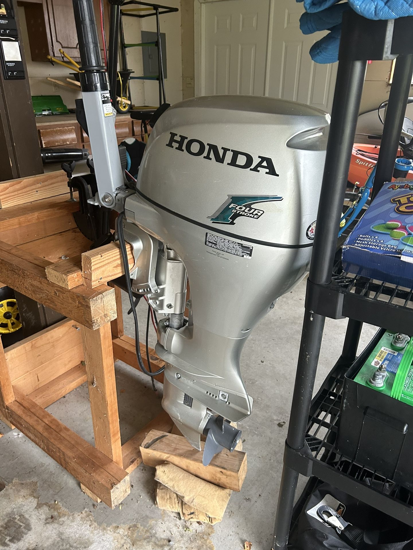 Honda 9.9 Outboard Motor 4 Stroke