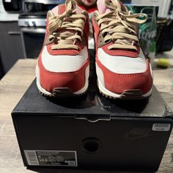 Nike Air Max 90 Size 9
