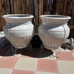 New Flower Pots Made Out Of Clay 