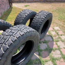 Toyo Tires 38 X 13.5 R20