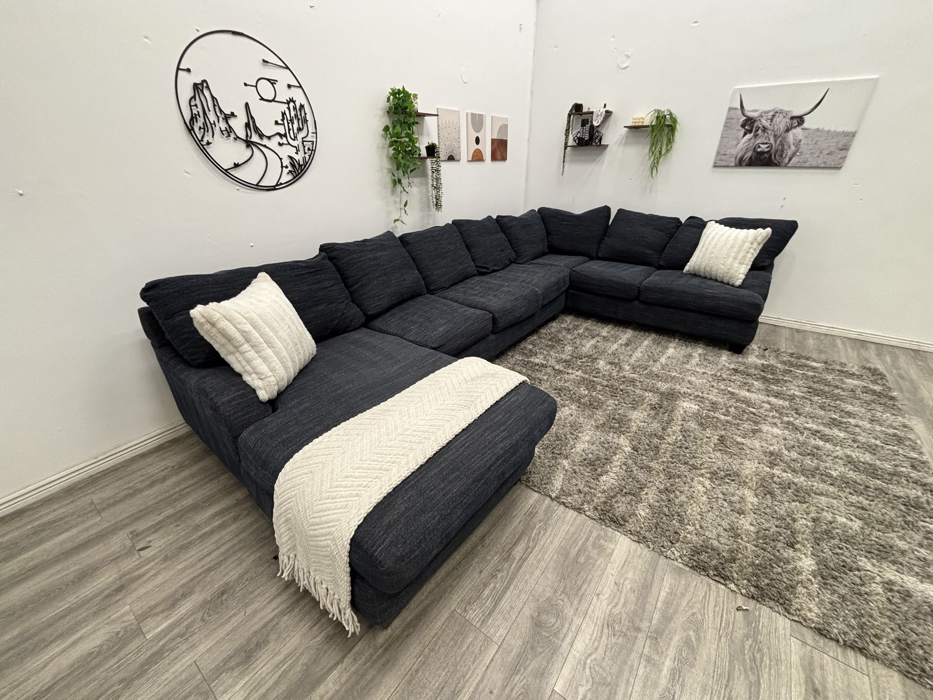 Sectional Couch - Free Delivery 