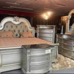 New King Size Castle Field Gray 5-piece Bedroom Set With Dresser Mirror Nightstand Chest Bed Frame Without Mattress And Free Delivery