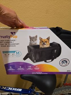 Pet Carrier New $15